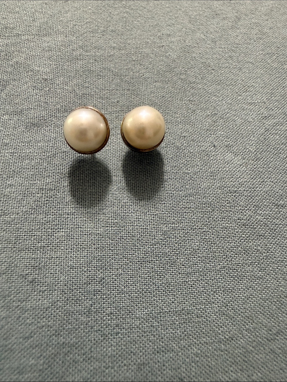 Pandora retires Pearl Stud Earrings Elegant Beauty